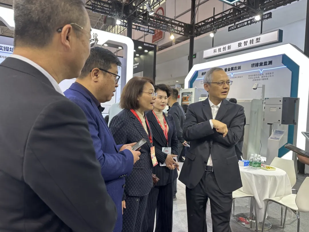 安徽省生態(tài)環(huán)境廳副廳長、一級巡視員 羅宏.jpg