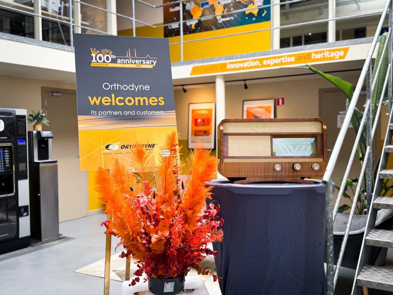 比利時(shí)傲領(lǐng)公司內(nèi)部.jpg 比利時(shí)傲領(lǐng)公司內(nèi)部.jpg